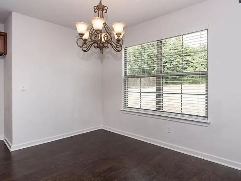 102 Kindley Ct — Photo 3