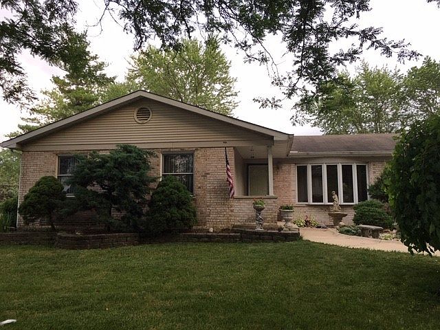 1st image of 195 Bloomingdale Ct