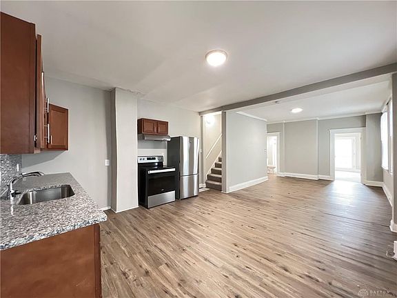 3rd image of 4433 Colerain Ave