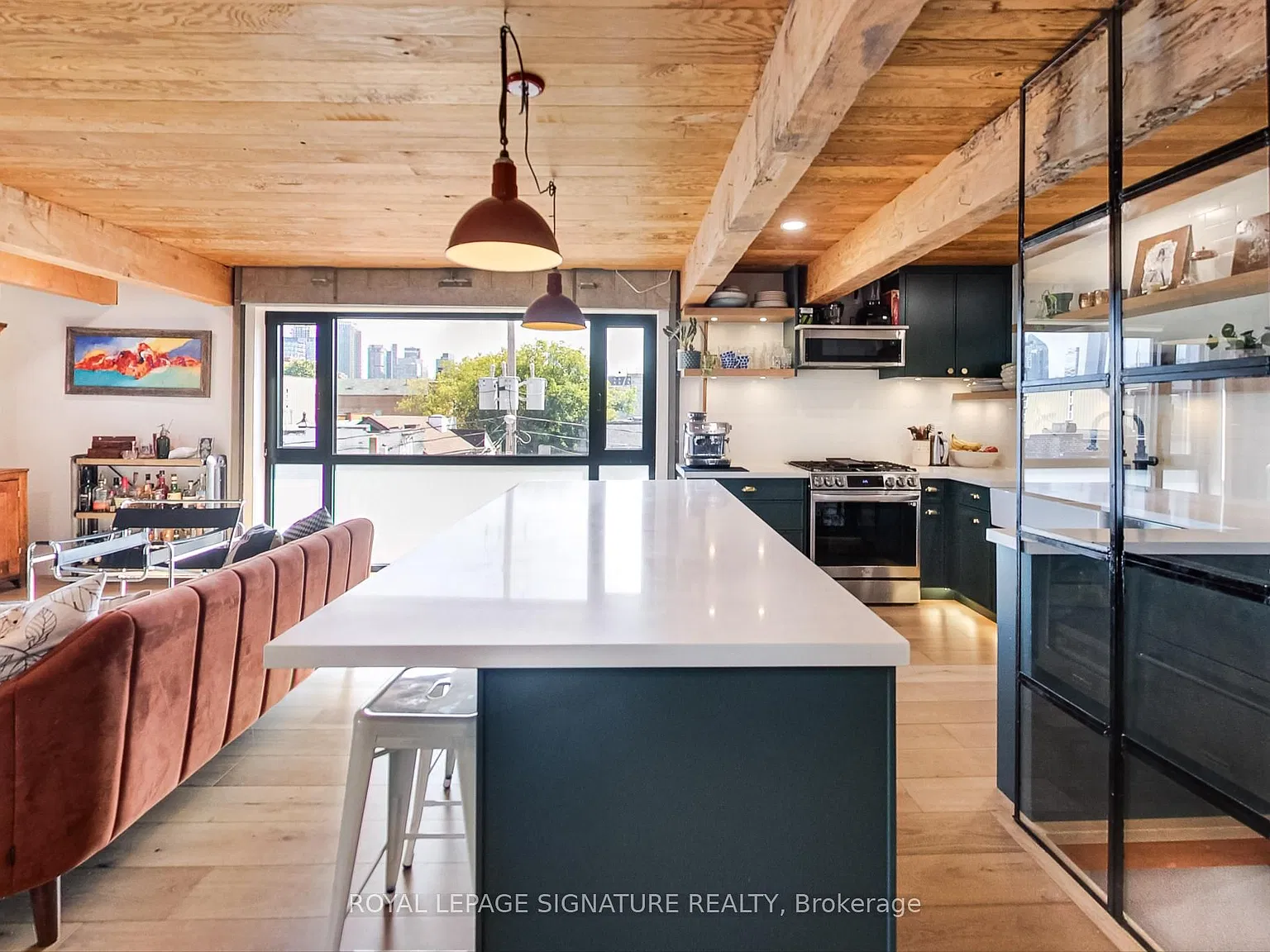 3 bed, $4,500 — Photo 2