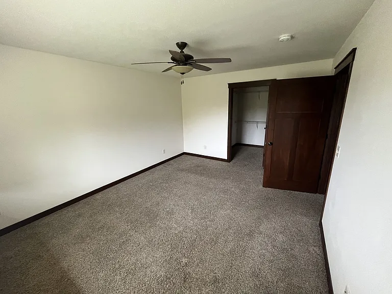 1326 Aspen Heights Dr — Photo 3