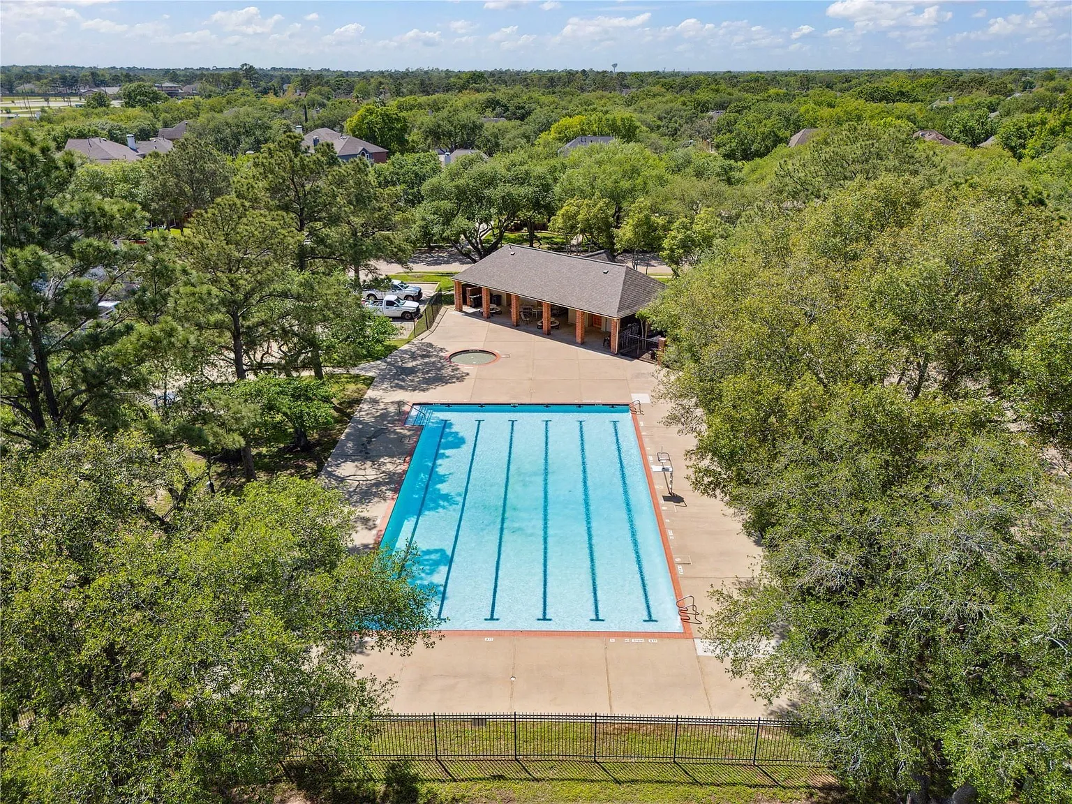 4 bed, 3.0 bath, 2599 sqft, $2,700 — Photo 4