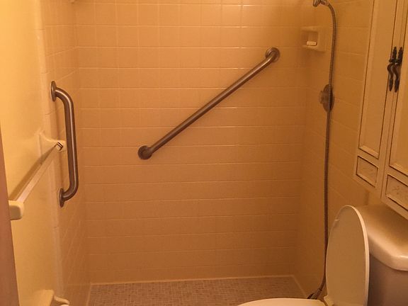 3rd image of 48 Hamlin Ct