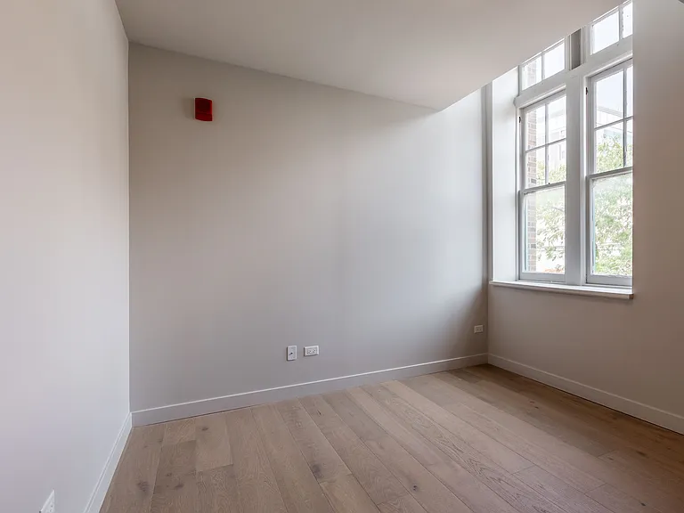 1706 Sherman Ave. — Photo 62