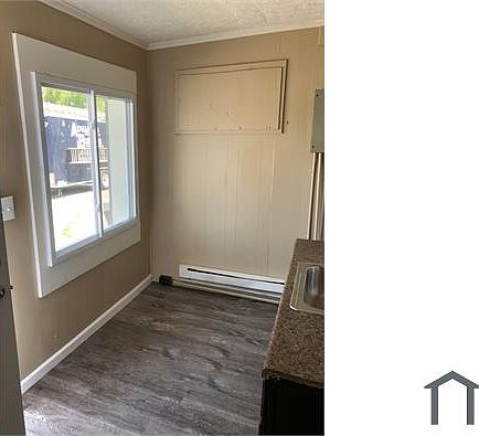 5th image of 2914 Seneca Ave