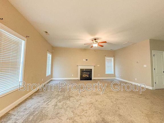 3rd image of 1804 Shady Knoll Ln