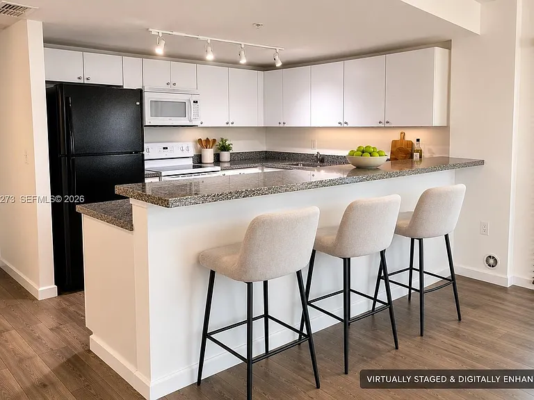 2740 SW 28th Ter #208 — Photo 1