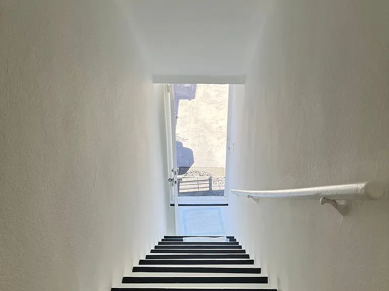 4172 S Hobart Blvd — Photo 14