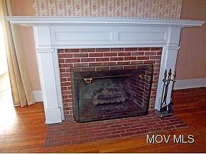 5th image of 2712 Riverview Dr
