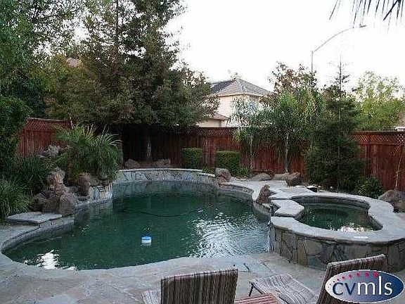 2nd image of 1145 Gatetree Ct