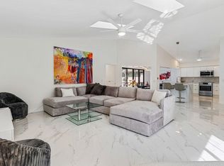 11099 Highland Cir, Boca Raton, FL 33428