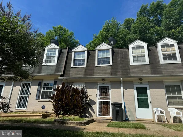 1812 Dutch Village Dr #Q311, Landover, MD 20785