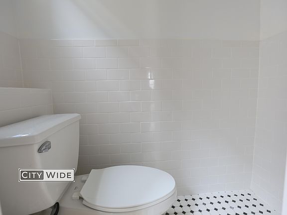 5th image of 165 E 87th St APT 5FE