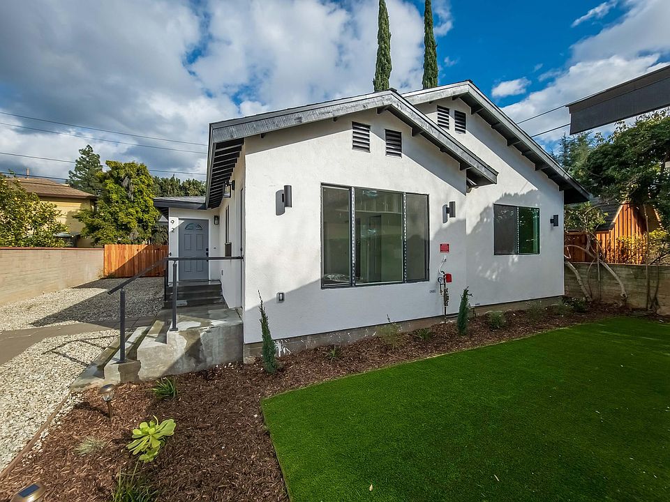 1st image of 92 S Vinedo Ave #92