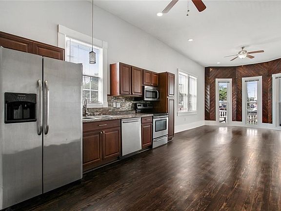 4th image of 2934-36 Cleveland Ave