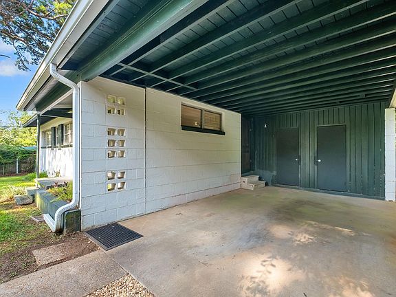 3rd image of 1706 Hall Dr