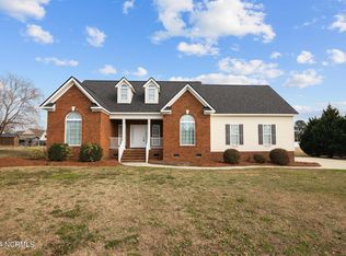 2869 Madison Grove Rd, Greenville, NC 27858