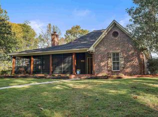 1745 Hall Rd, Edwards, MS 39066
