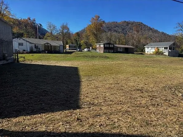 0 Regina Belcher Hwy, Elkhorn City, KY 41522