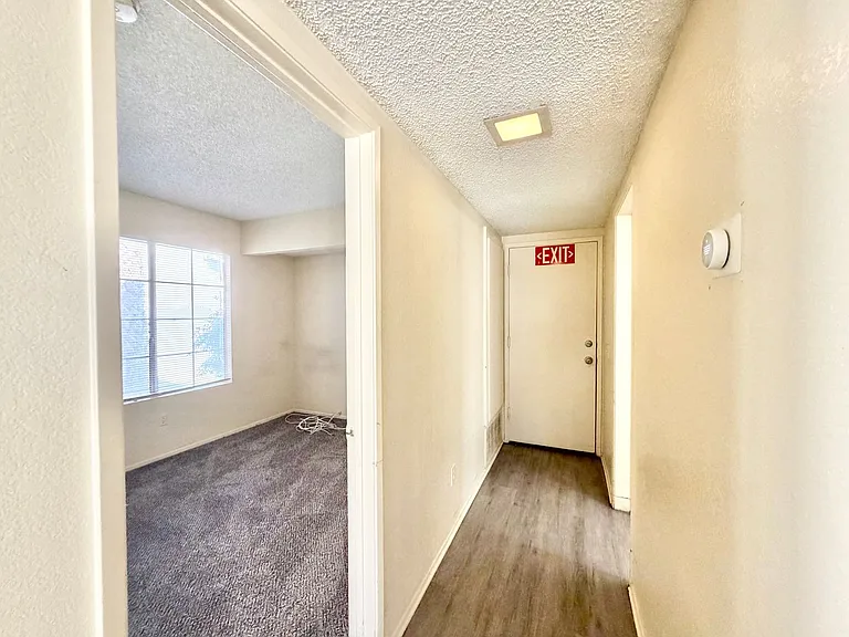 541 Ocean Ave — Photo 14