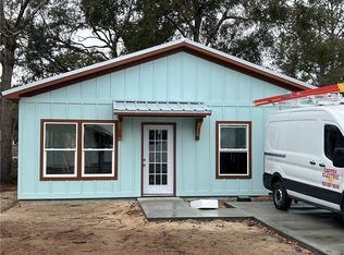 1007 Elbert St, Darien, GA 31305