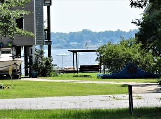 195 Goose Creek Rd, Camp Leach Estates, NC 27889