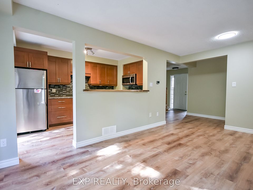 1st image of 492 Laclie St #14