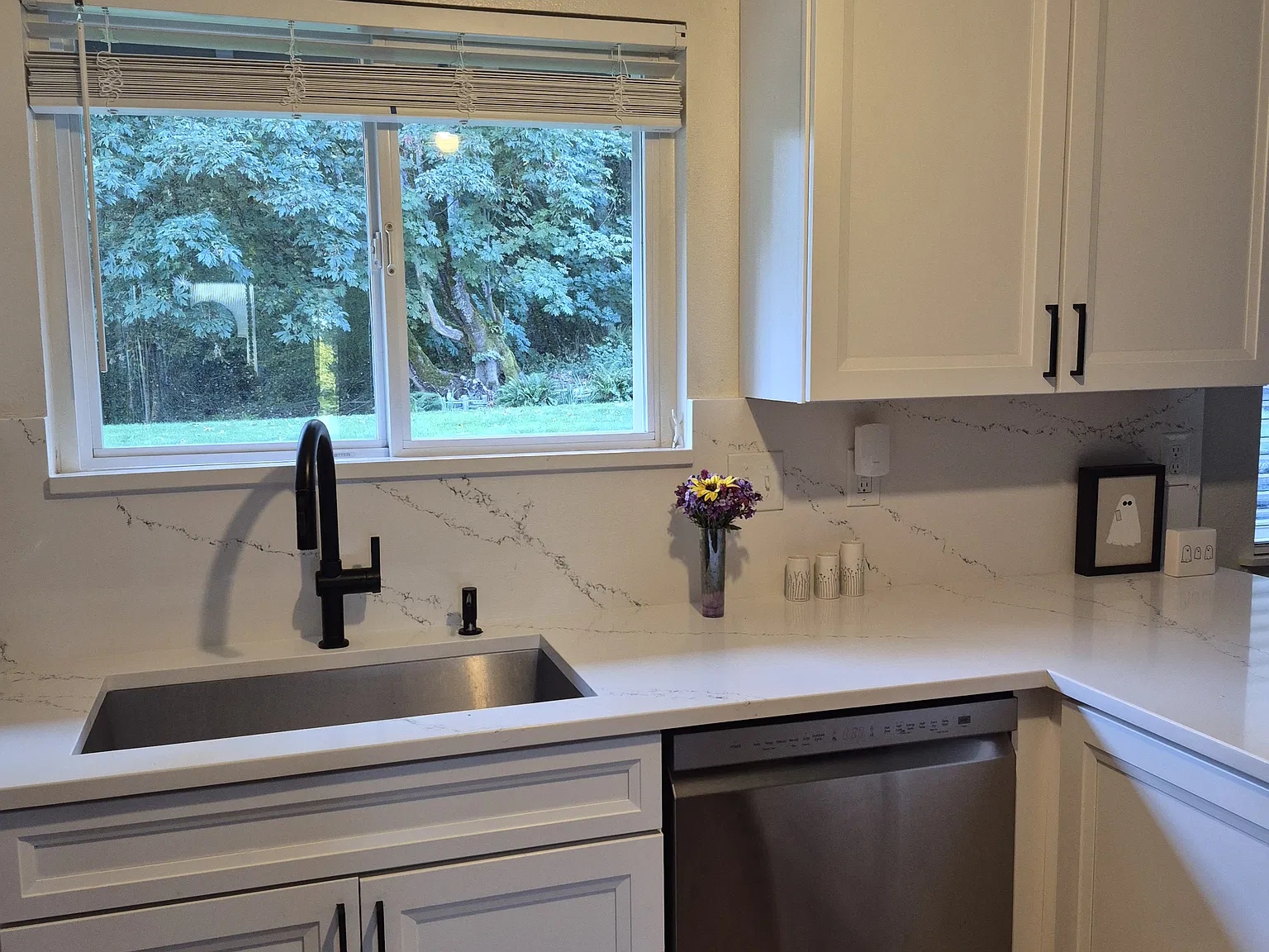 4 bed, 2.5 bath, 1863 sqft, $1,400 — Photo 2