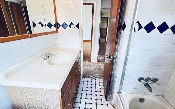 5th image of 12118 Coulson Cir