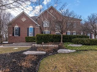 2754 Whispering Woods Dr, Ann Arbor, MI