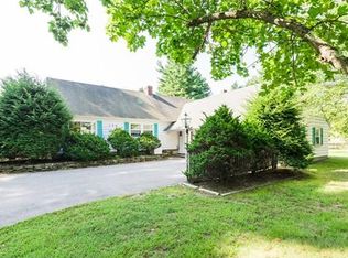 136 Pleasant St, Dunstable, MA 01827