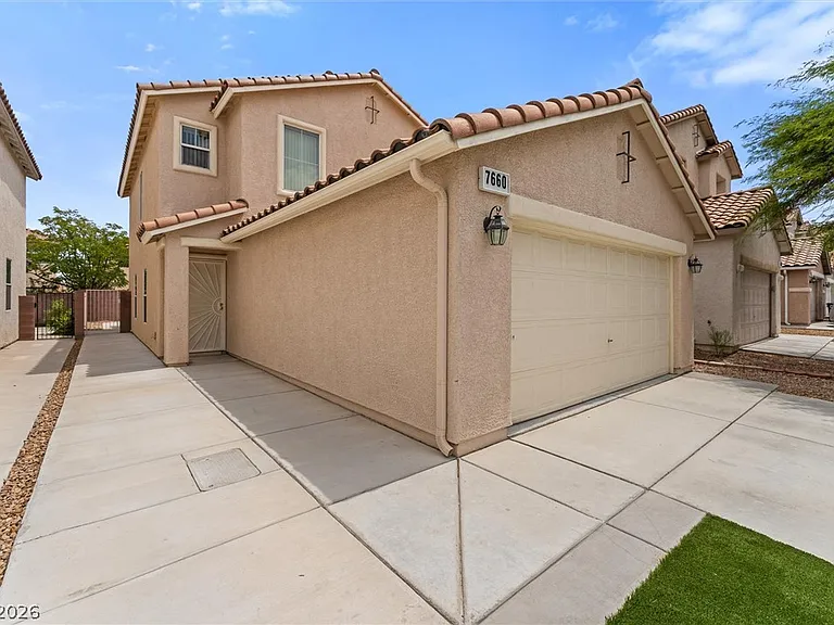 7660 Hope Valley St — Photo 3