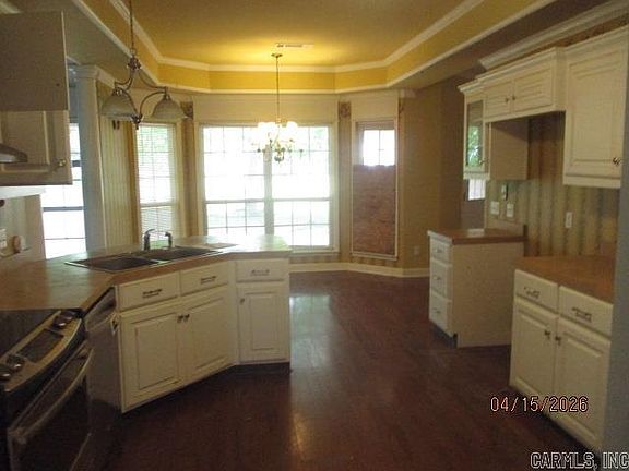 5th image of 3624 Henderson Rd