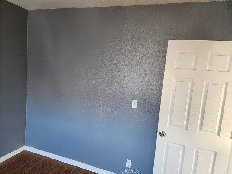15718 Larch Ave — Photo 6