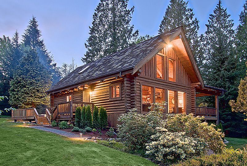 Stunning Log Home with a Modern Flair