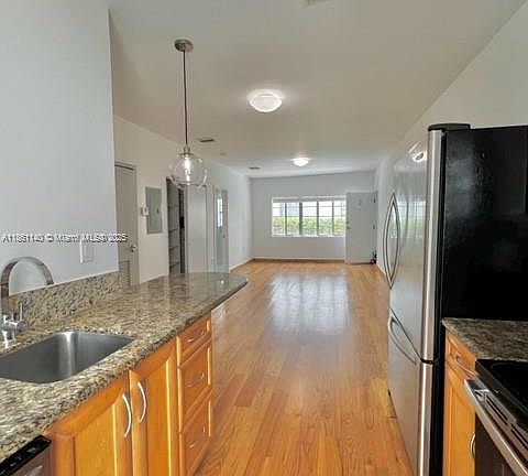5th image of 1521 Euclid Ave #2S