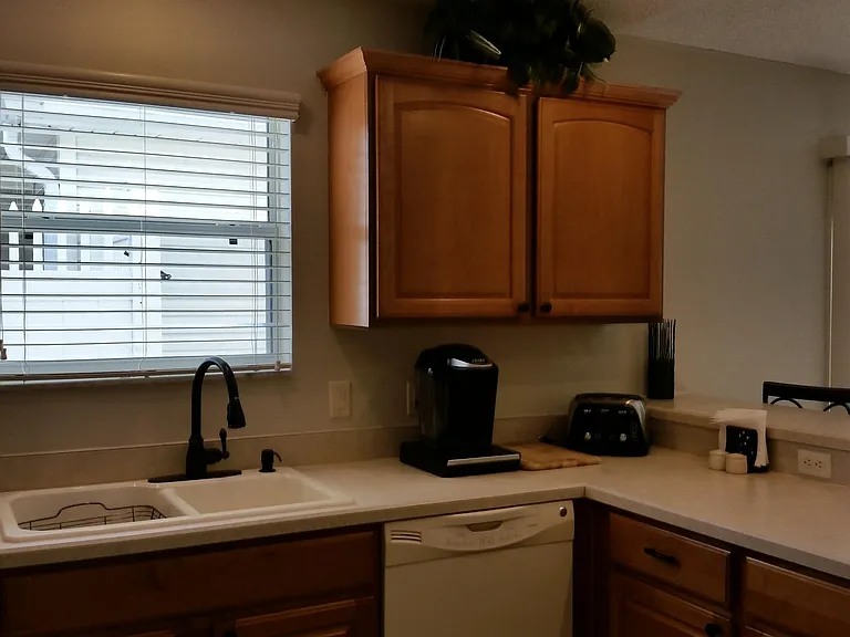 802 Hilda Way — Photo 5