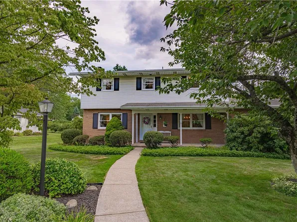 904 Johnston Dr, Bethlehem, PA 18017