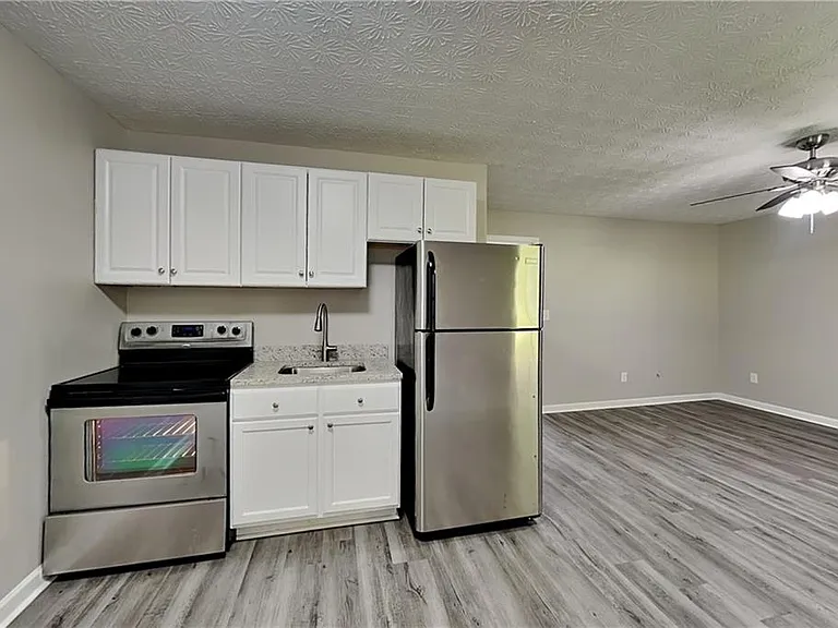 658 Castlebrooke Way — Photo 5