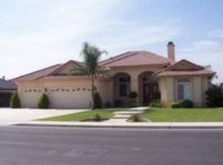 4401 Rock Lake Dr, Bakersfield, CA 93313