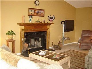 4th image of 5 Black Oak Ct