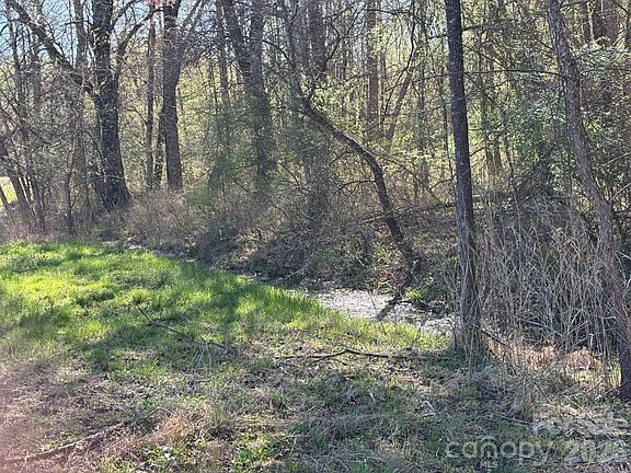 4th image of 4 Prince Rd