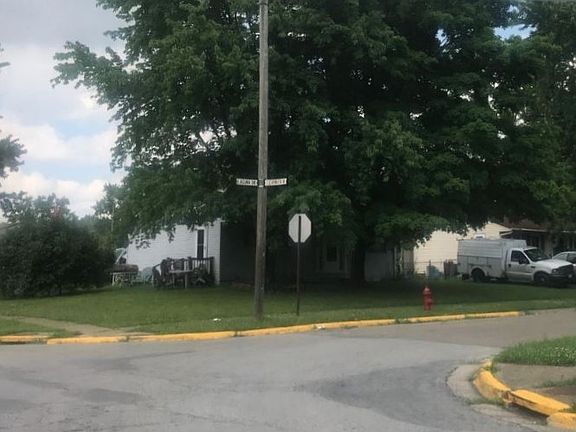 4th image of 3895 Laguna Dr