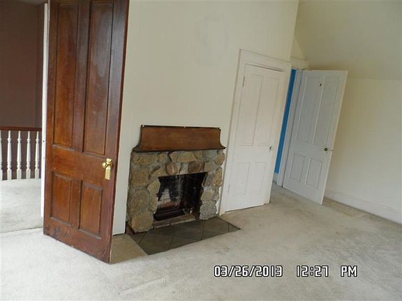 2nd image of 3755 Pennsylvania Ave
