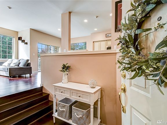 4th image of 18676 NE 55th Way #18676