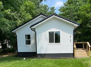 915 E G Ave, Kalamazoo, MI 49004