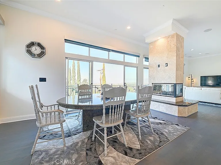 3952 Oakfield Dr — Photo 15