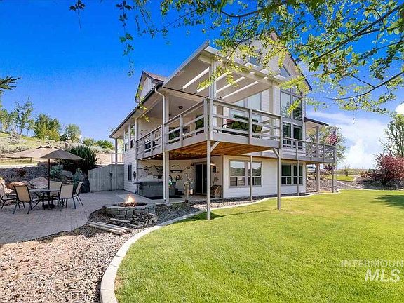 5th image of 24440 Sparrow Ln