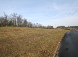 112 Labrador Way, Bluff City, TN 37618