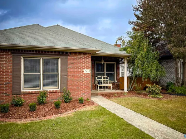 2410 Kathy Ln SW, Decatur, AL 35603